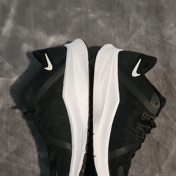 Nike Men's Black Running Shoes - Picture 10 of 10